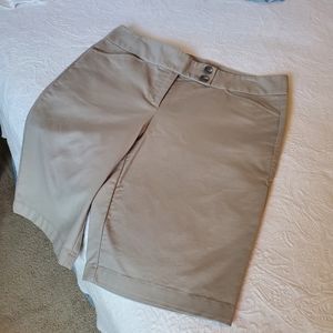 Ann Taylor Signature Fit Gray Dress Shorts EUC